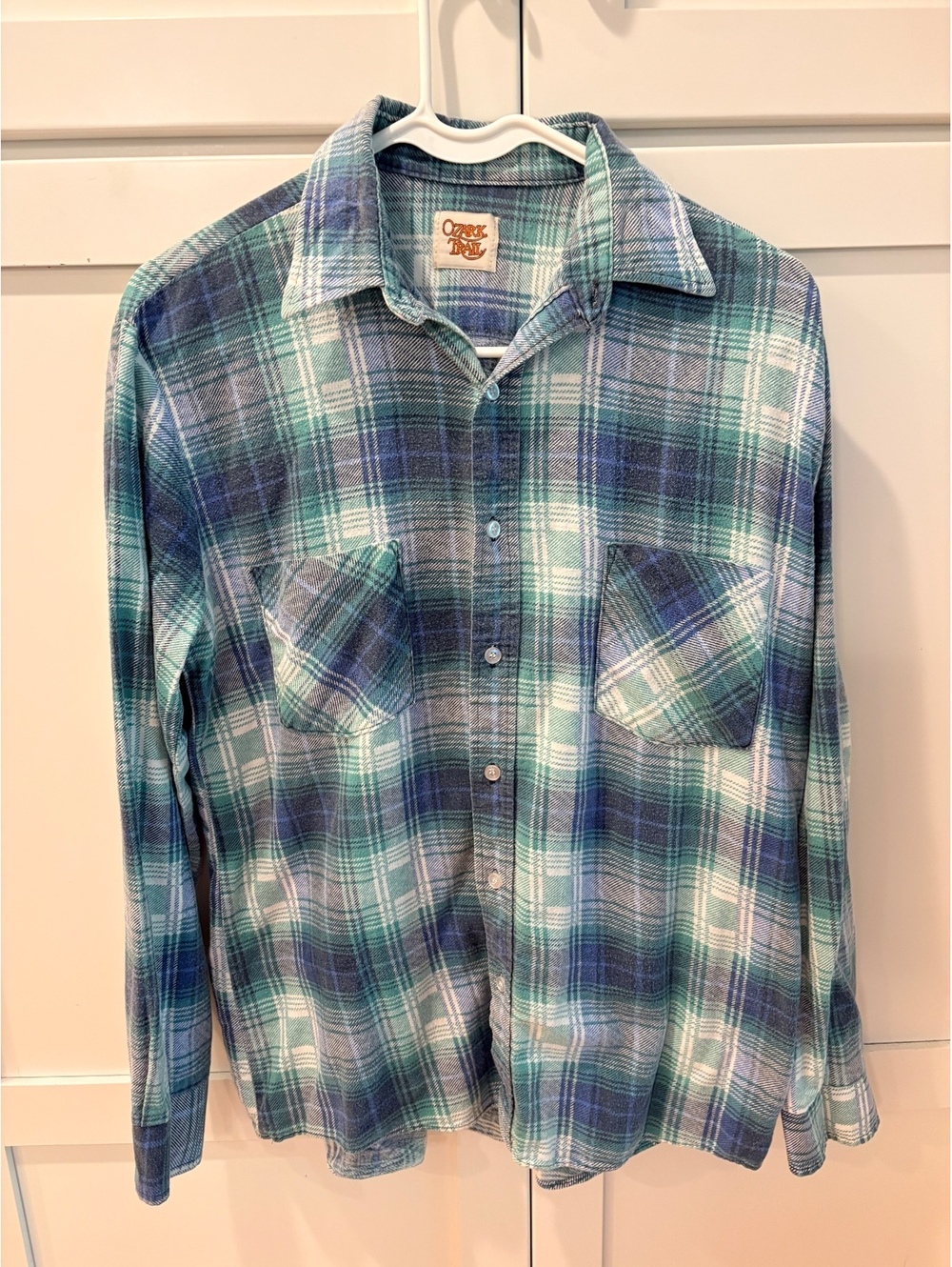 Vintage Men's Ozark Trail Long Sleeve Plaid Button-Up Shirt